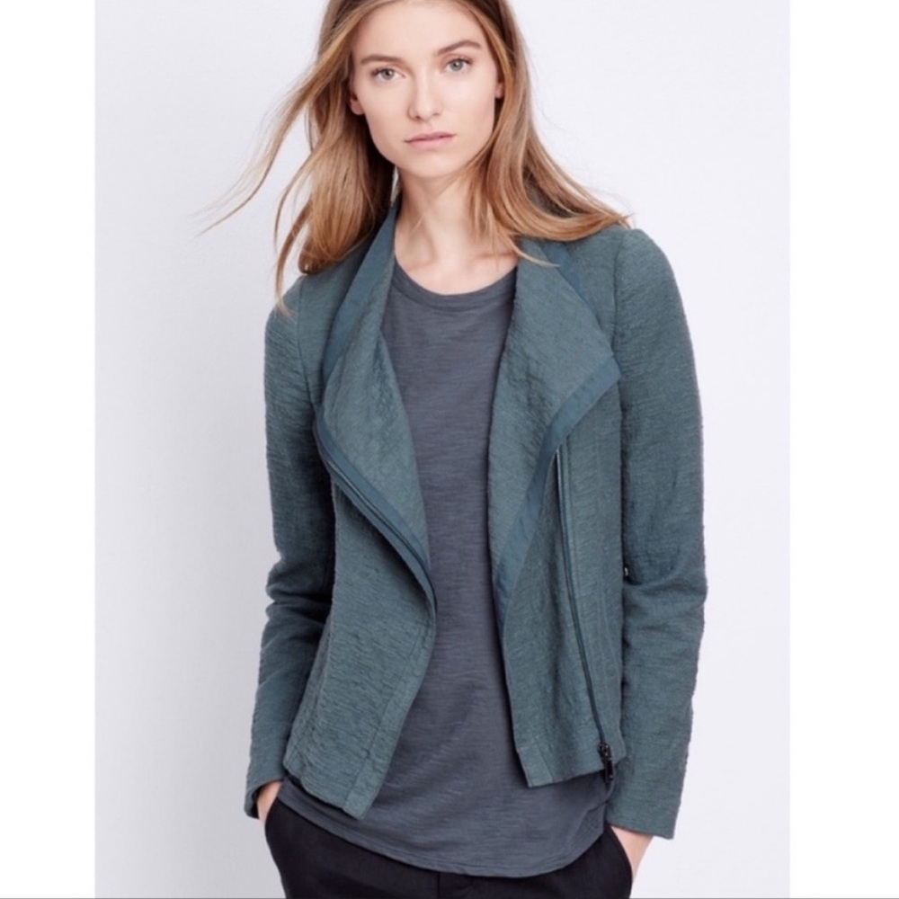 Vince Cypress Scuba Frise Asymmetrical Zipper Jacket size XS moto chic stretchy